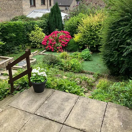 2 Bed House With Office In Historic Richmond Richmond (North Yorkshire)